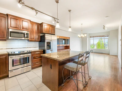 466-8328 207a Street - 5