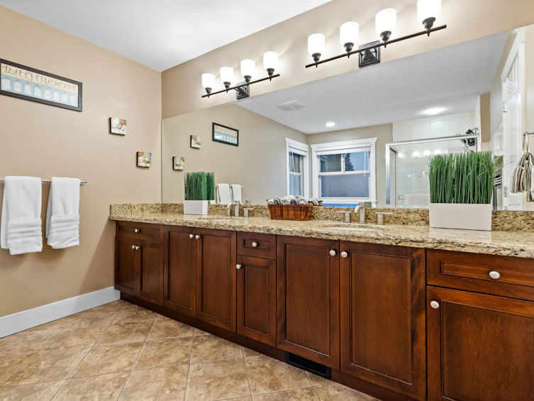 8741 163a Street, Surrey, BC, V4N 1C3 - 27