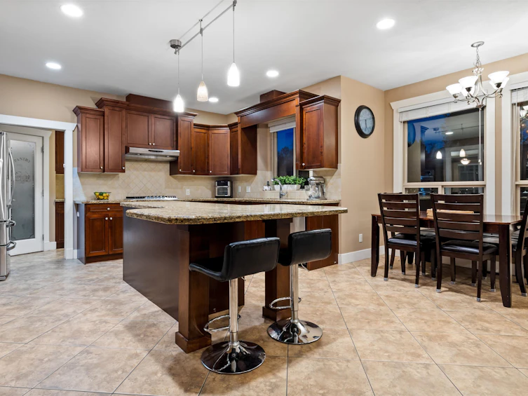 8741 163a Street, Surrey, BC, V4N 1C3 - 12