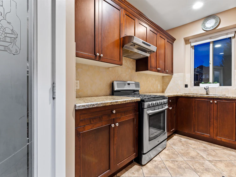 8741 163a Street, Surrey, BC, V4N 1C3 - 15