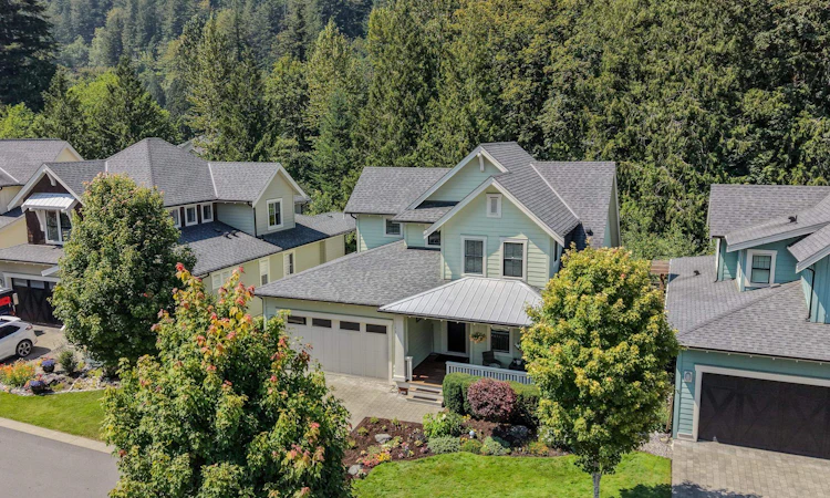 43306 Creekside Circle