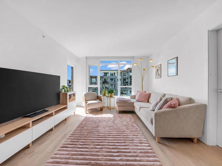 305-2707 Library Lane, North Vancouver, BC, V7J 0C6 - 3