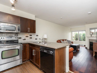 114-2468 Atkins Avenue - 5