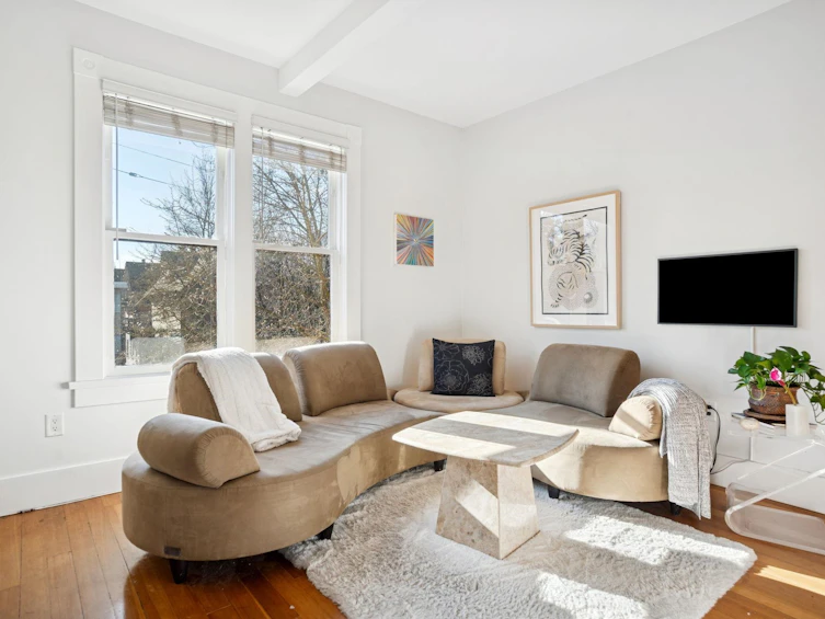 509 Union Street, Vancouver, BC, V6A 2B7 - 2