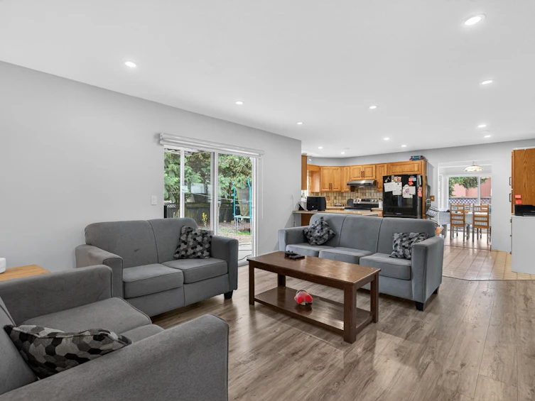 14610 87 Avenue, Surrey, BC, V3S 6R2 - 14