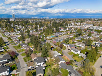 7457 118a Street - 3