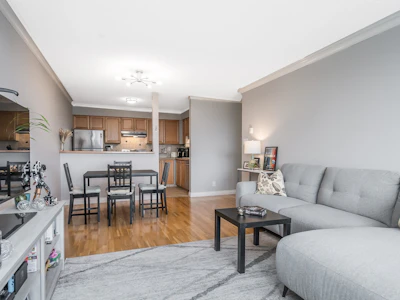 1005-11910 80 Avenue - 3