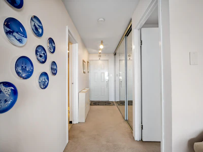 1310-6631 Minoru Boulevard - 5