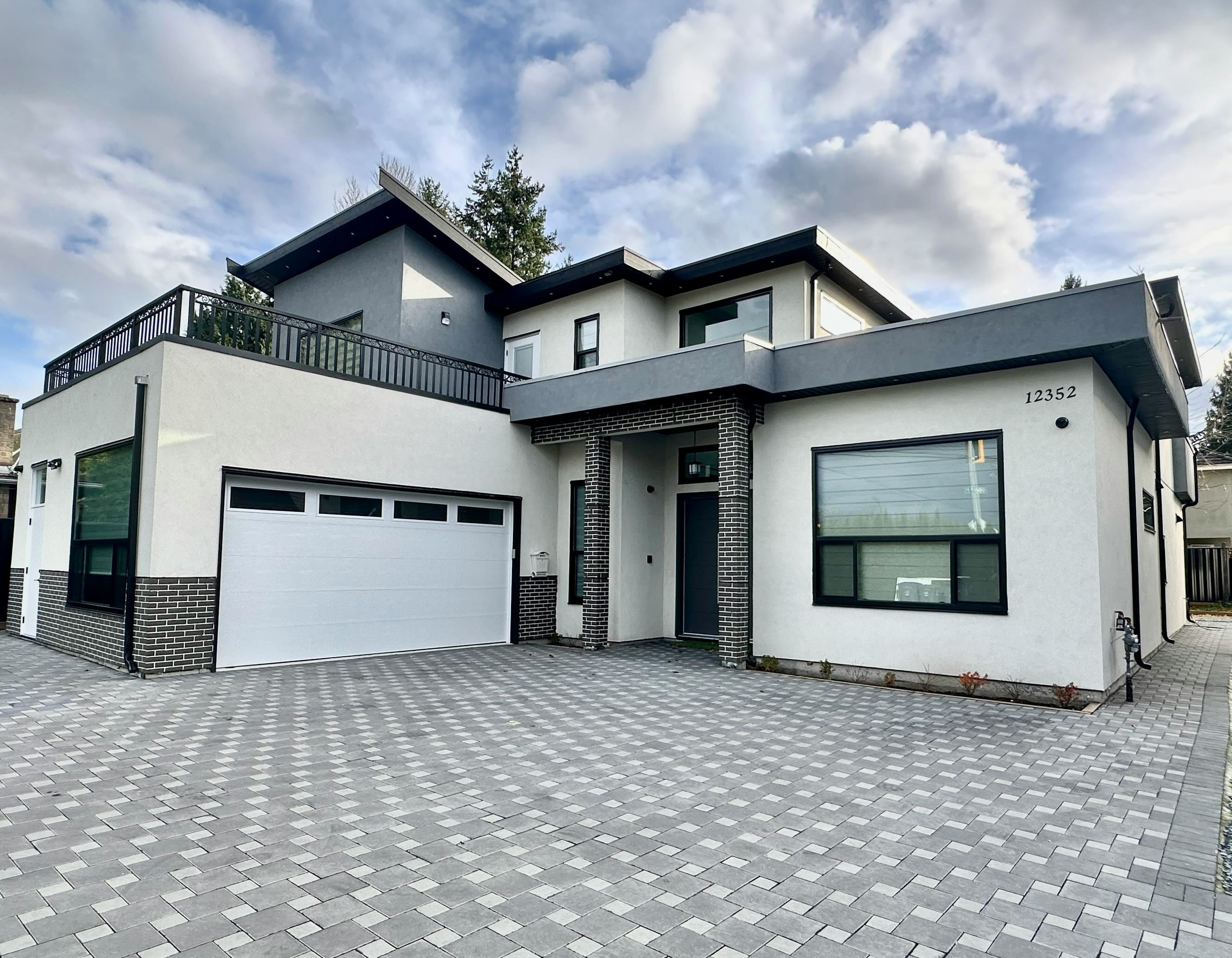 12352 96 Avenue, Surrey, BC, V3V 1W7