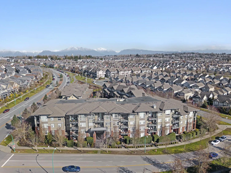 201-19201 66a Avenue, Surrey, BC, V4N 6N7 - 34