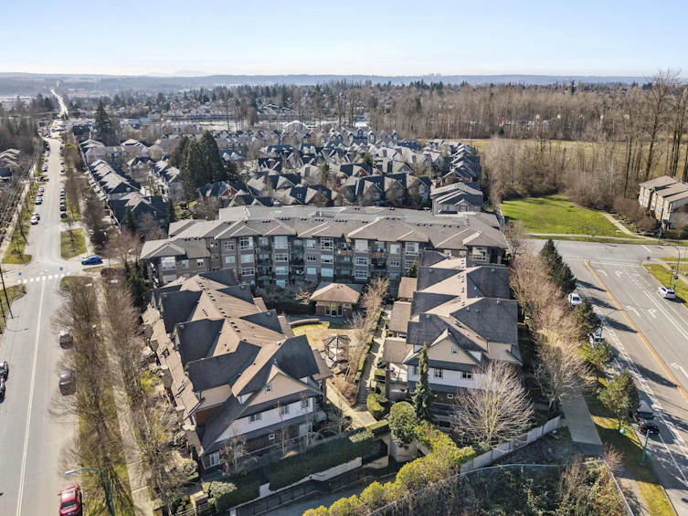201-19201 66a Avenue, Surrey, BC, V4N 6N7 - 37