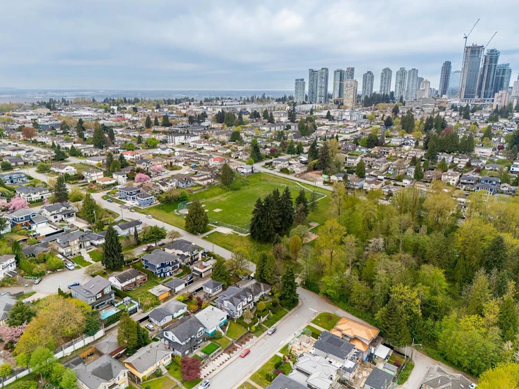 6257 Berwick Street, Burnaby, BC, V5H 1W3 - 8