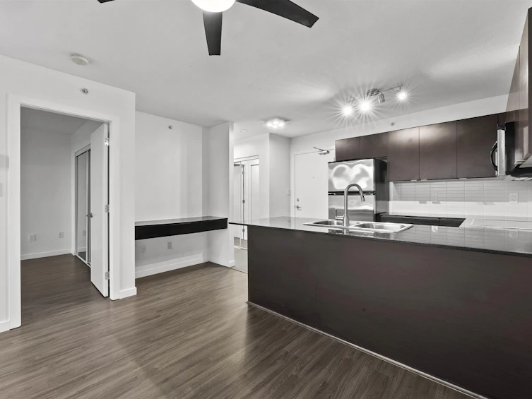 903-4182 Dawson Street, Burnaby, BC, V5C 0A2 - 8