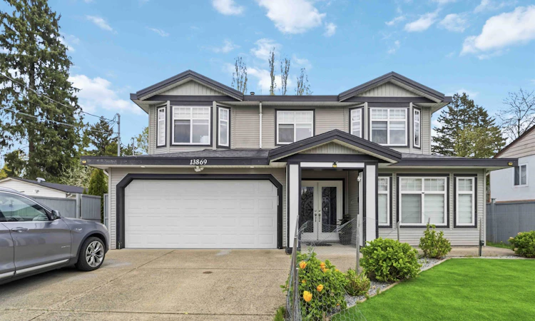 13869 Brentwood Crescent