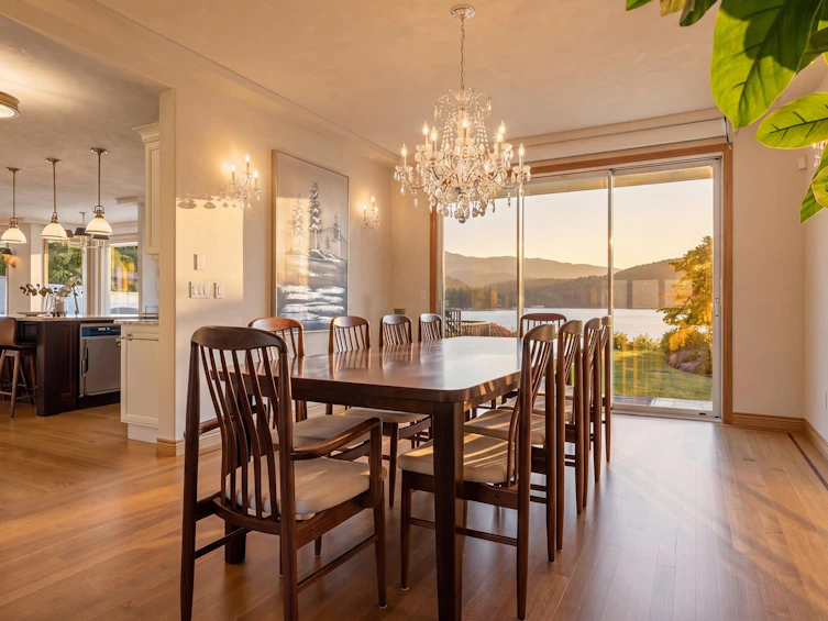 588 Lowry Lane, North Vancouver, BC, V7G 1R3 - 13