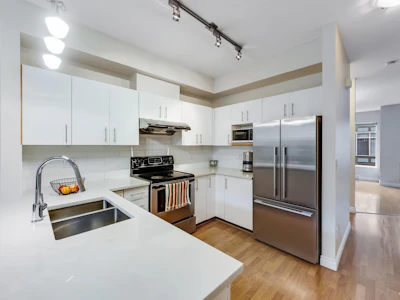 39-8726 159 Street - 3