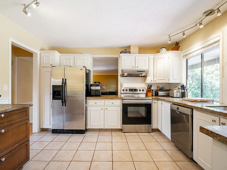 13519 15 Avenue, Surrey, BC, V4A 5H4 - 10