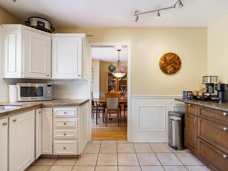 13519 15 Avenue, Surrey, BC, V4A 5H4 - 12