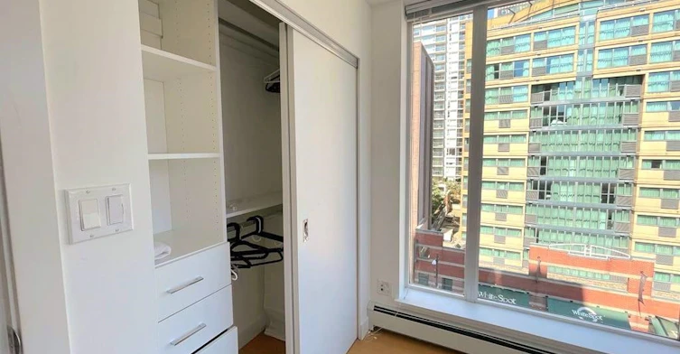 702-1325 Rolston Street, Vancouver, BC, V6B 0M2 - 6