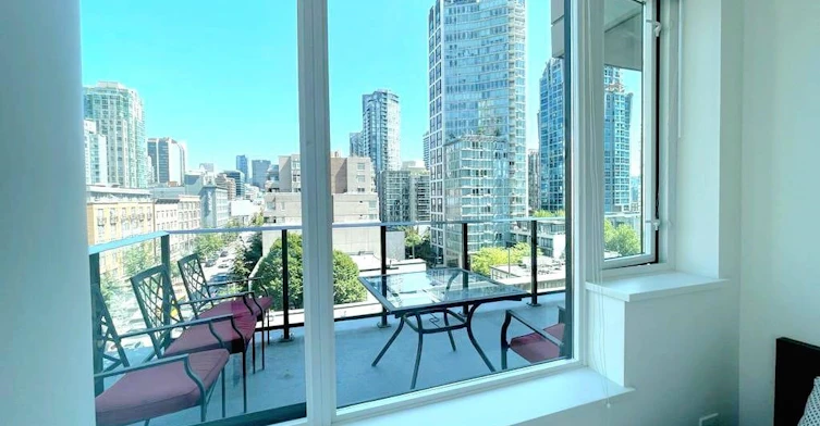 702-1325 Rolston Street, Vancouver, BC, V6B 0M2 - 9
