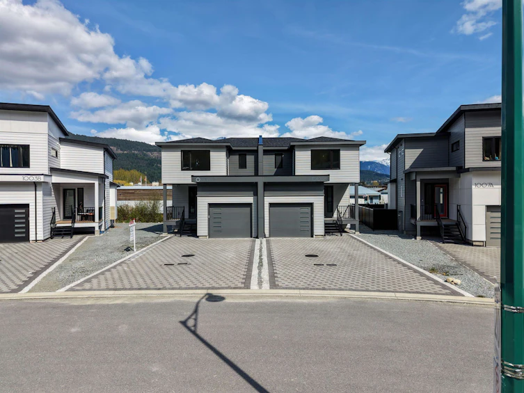 1005 Phare Crescent, Pemberton, BC, V0N 2L1 - 26