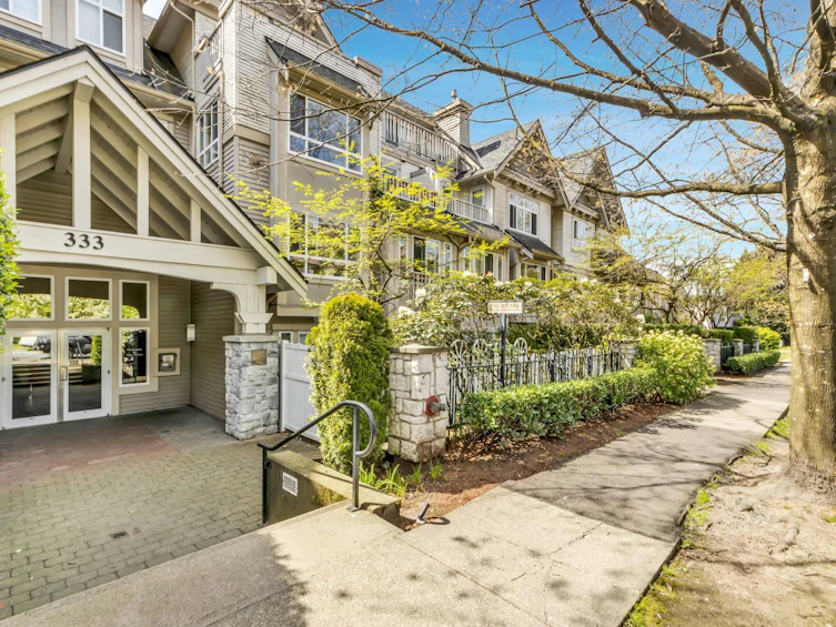 208-333 E 1st Street, North Vancouver, BC, V7L 4W9 - 18