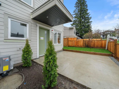 1-3581 Haida Drive - 4