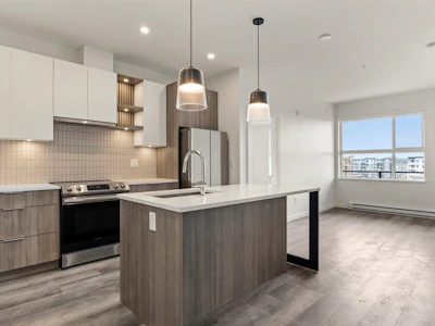 602-20695 Eastleigh Crescent - 5