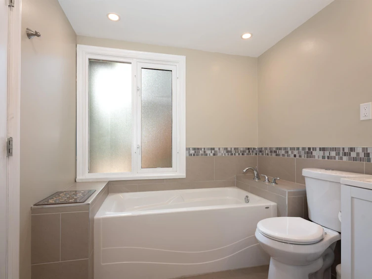 2873 Panorama Drive, North Vancouver, BC, V7G 1V7 - 37