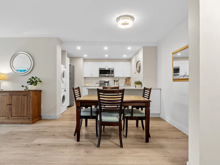 205-2445 W 3rd Avenue, Vancouver, BC, V6K 4K6 - 13