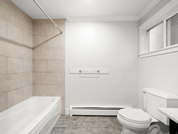 12686 20 Avenue, Surrey, BC, V4A 1Y6 - 13