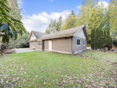 12686 20 Avenue - 5
