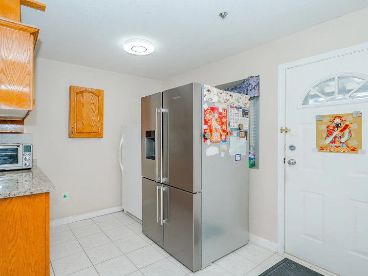 927 E 50th Avenue, Vancouver, BC, V5X 1B6 - 11