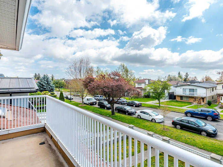 927 E 50th Avenue, Vancouver, BC, V5X 1B6 - 4