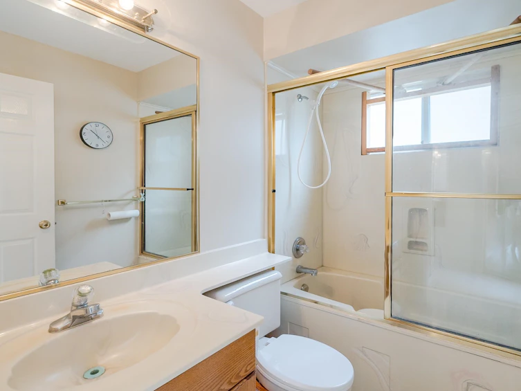 927 E 50th Avenue, Vancouver, BC, V5X 1B6 - 22