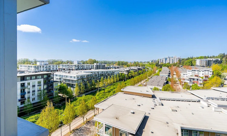 1006-3281 E Kent Avenue North