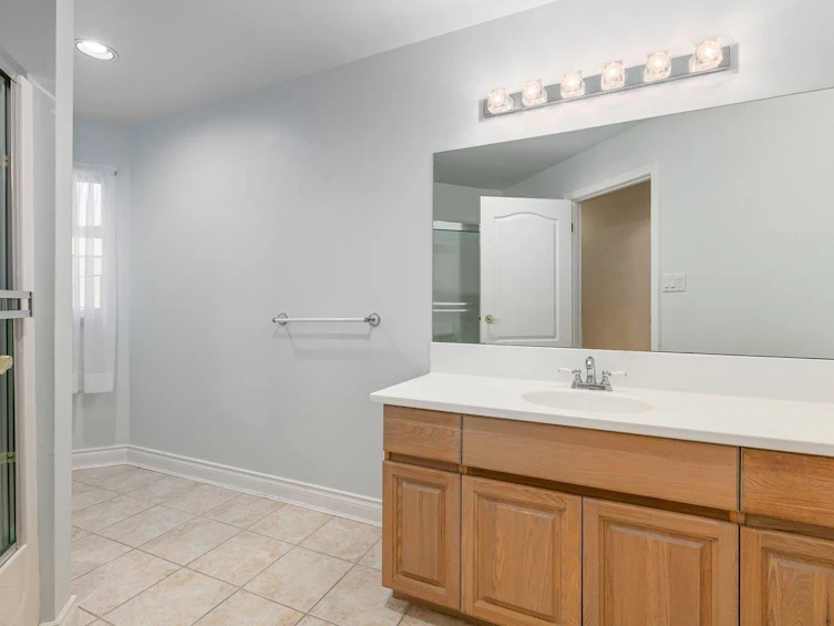 13158 13 Avenue, Surrey, BC, V4A 1B8 - 31