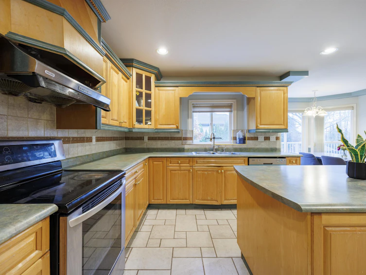 15210 82 Avenue, Surrey, BC, V3S 9B4 - 16
