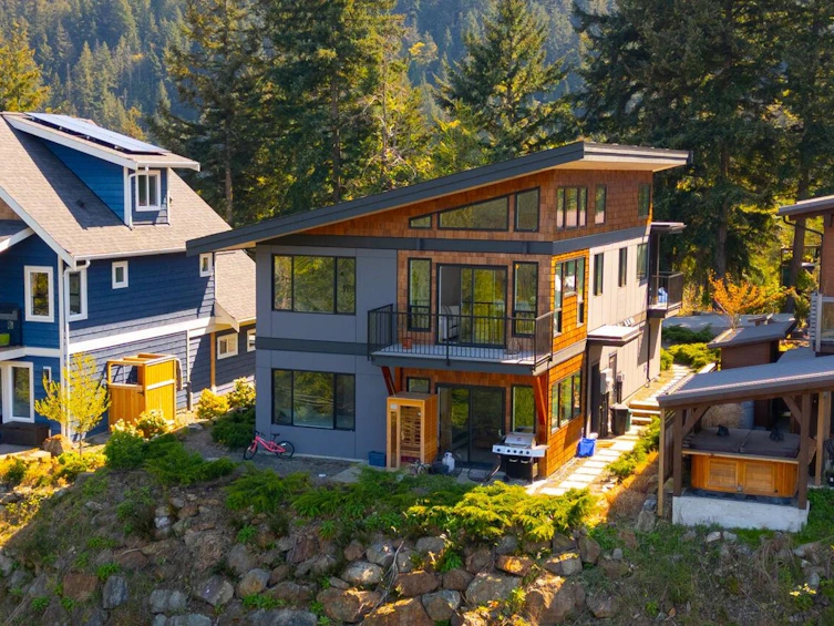897 Rivendell Drive, Bowen Island, BC, V0N 1G1 - 35