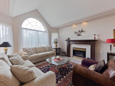 15788 92a Avenue - 3