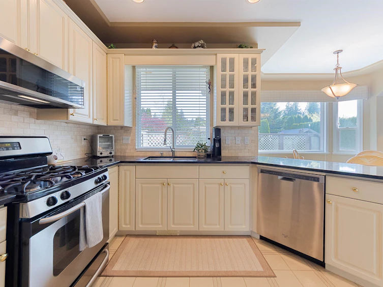 15788 92a Avenue, Surrey, BC, V4N 3C2 - 8
