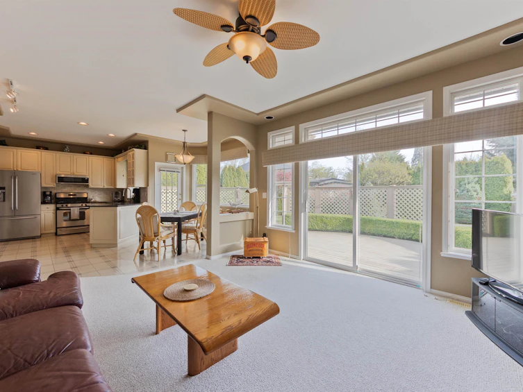 15788 92a Avenue, Surrey, BC, V4N 3C2 - 15