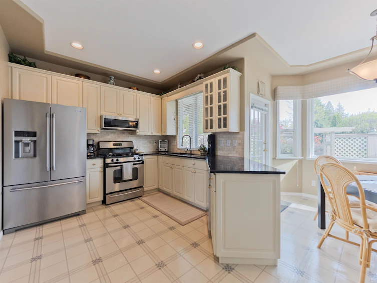 15788 92a Avenue, Surrey, BC, V4N 3C2 - 9