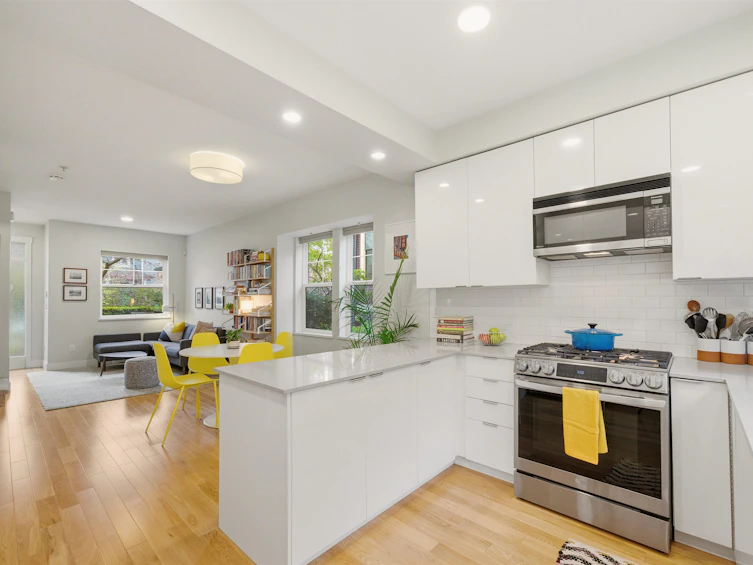 1837 Charles Street, Vancouver, BC, V5L 0B2 - 15