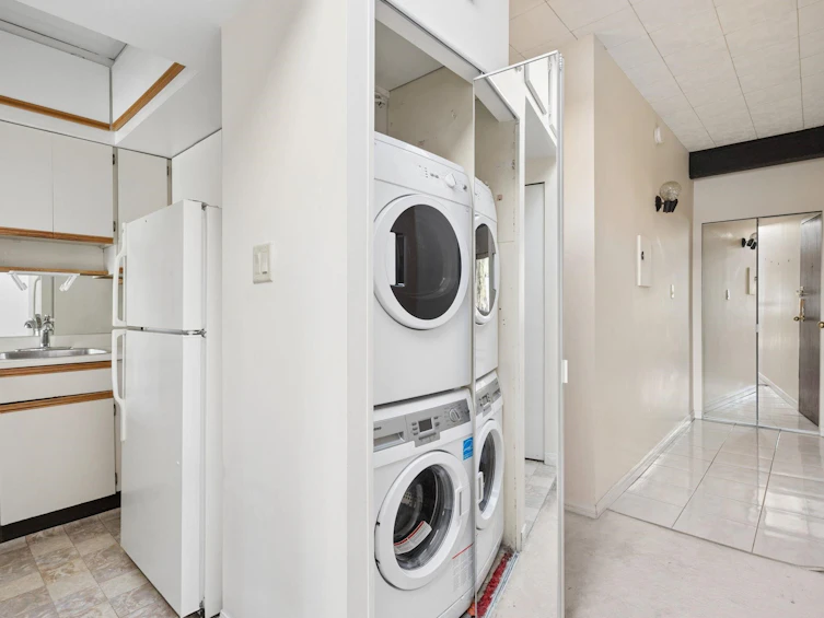 409-1535 Nelson Street, Vancouver, BC, V6G 1M2 - 24