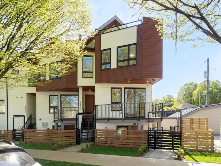 4830 Duchess Street, Vancouver, BC, V5R 3L6