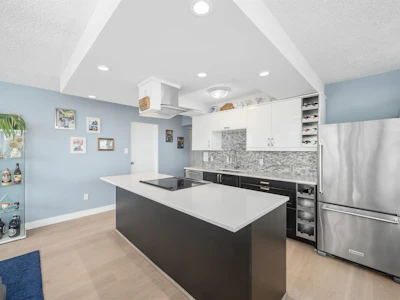 903-31 Elliot Street - 3