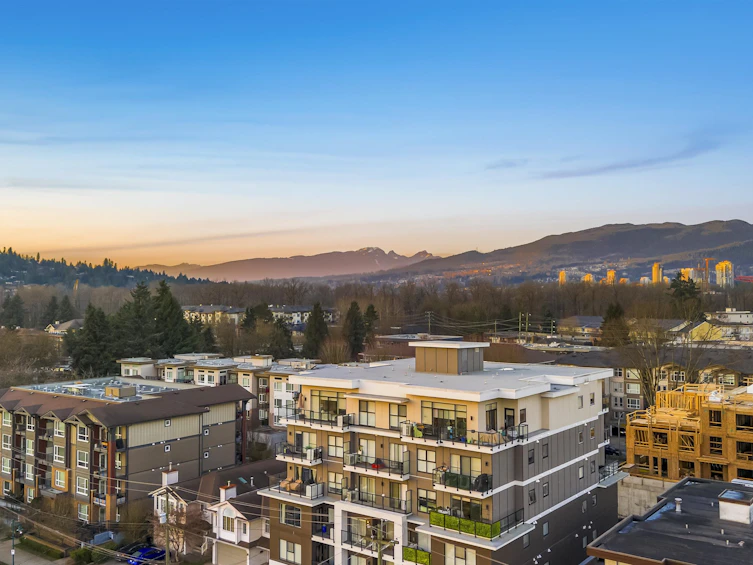 404-2331 Kelly Avenue, Port Coquitlam, BC, V3C 0T4 - 2