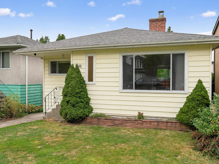 3069 E 18th Avenue, Vancouver, BC, V5M 2R4 - 2