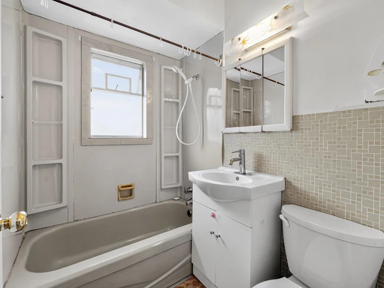 3069 E 18th Avenue, Vancouver, BC, V5M 2R4 - 16